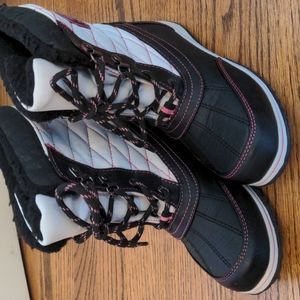Girls snow boots